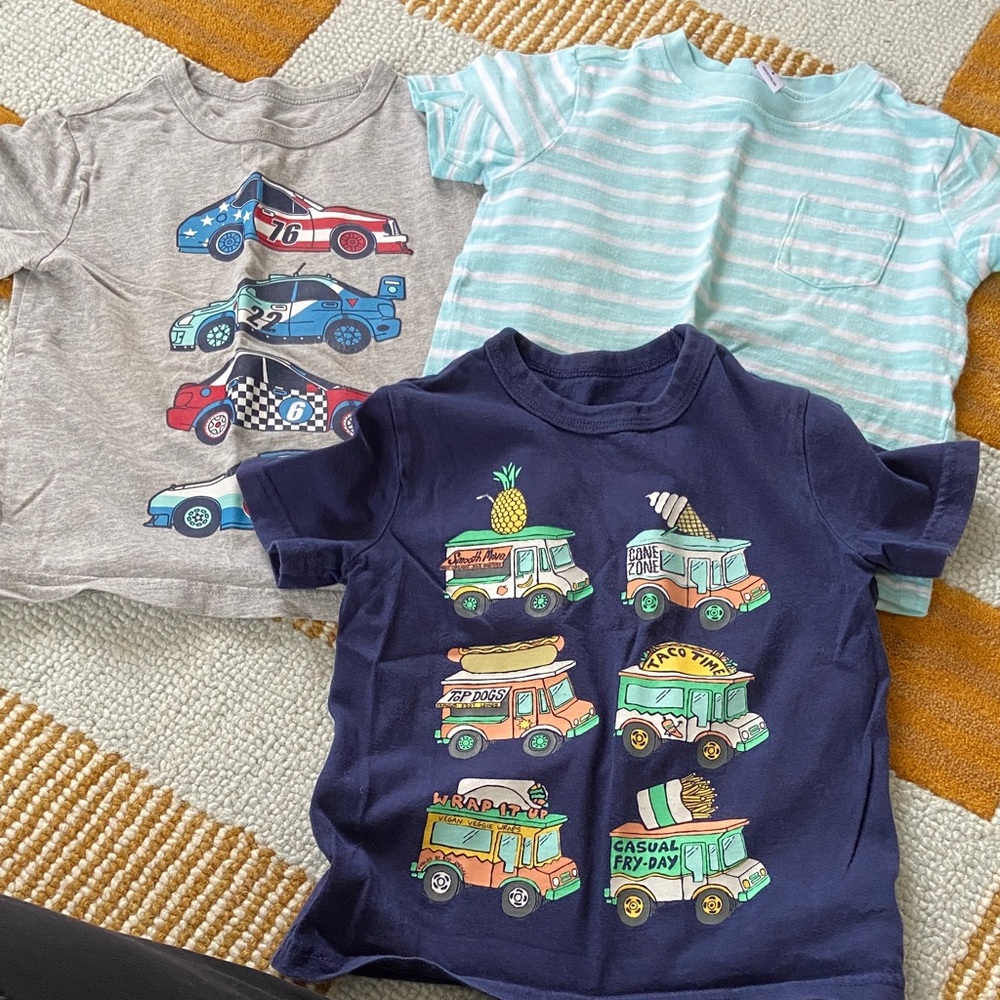 Bundle of Gap and Janie & Jack tshirts size toddler boy 3